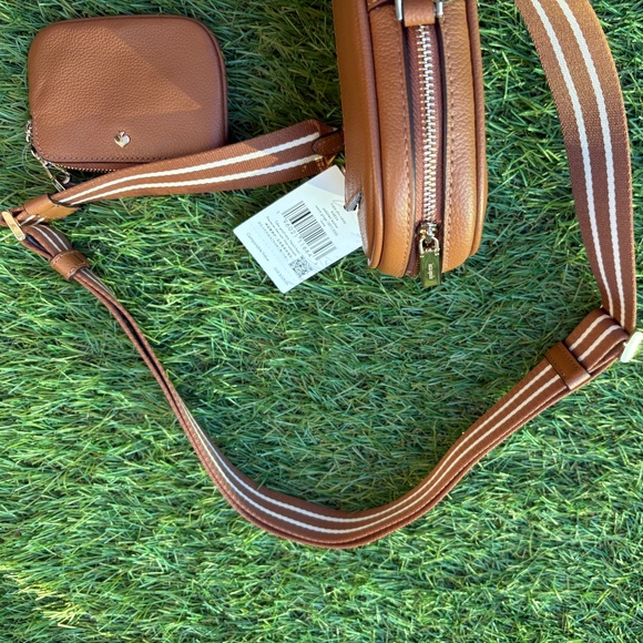 Untouched Kate spade luxury warm brown, stripped strap bag - Picture 1 of 3